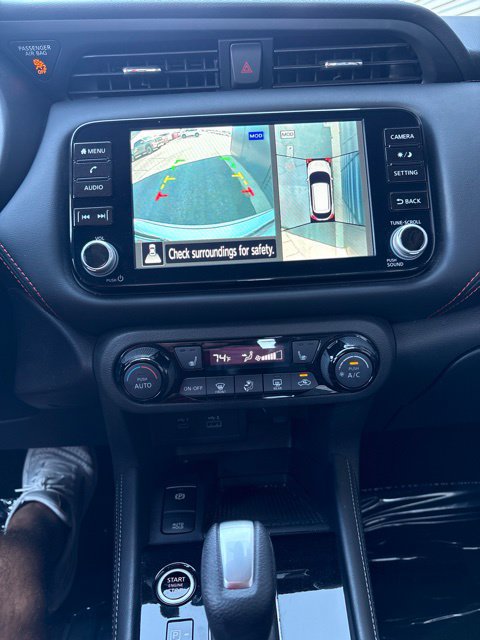 Used 2024 Nissan Kicks SR w/ SR Premium Package FWD image 9