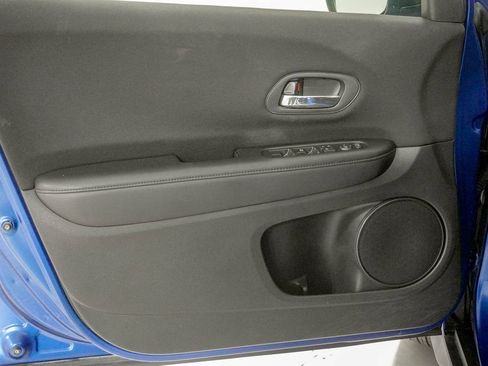 Used 2018 Honda HR-V LX image 16