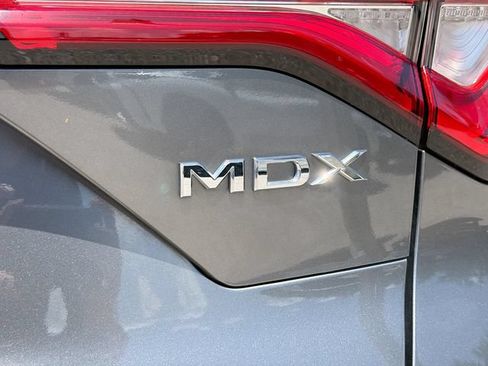 Used 2022 Acura MDX SH-AWD w/ Advance Package image 11
