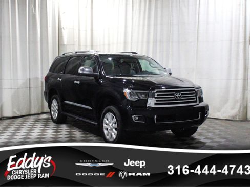 Used 2019 Toyota Sequoia Platinum AWD/4WD image 1