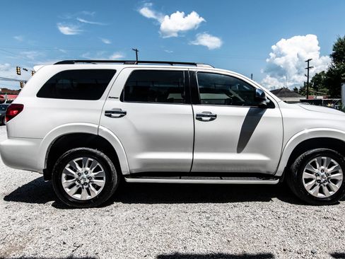 Used 2014 Toyota Sequoia Platinum AWD/4WD image 20