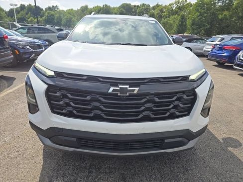 Used 2025 Chevrolet Equinox LT w/ Midnight Edition FWD image 2