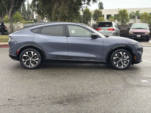 Used 2021 Ford Mustang Mach-E Premium image 3