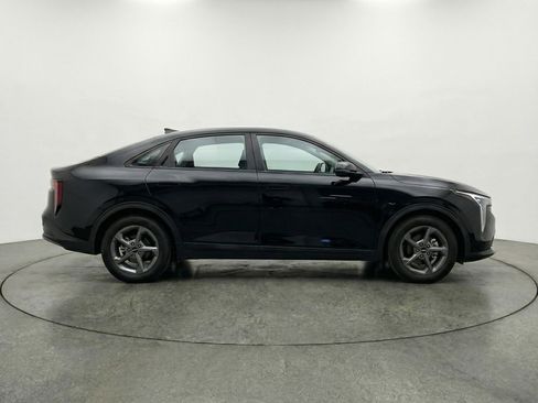 Used 2025 Kia K4 FWD image 11