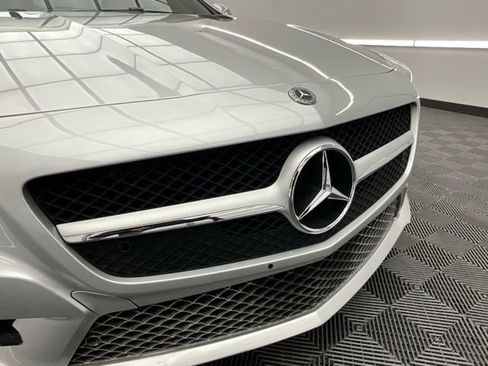 Used 2013 Mercedes-Benz SL 550 image 26