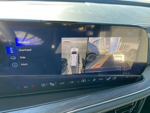 New 2026 Chevrolet Suburban Premier image 20