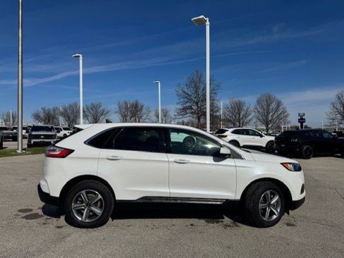 Certified 2024 Ford Edge SEL w/ Convenience Package AWD/4WD image 9
