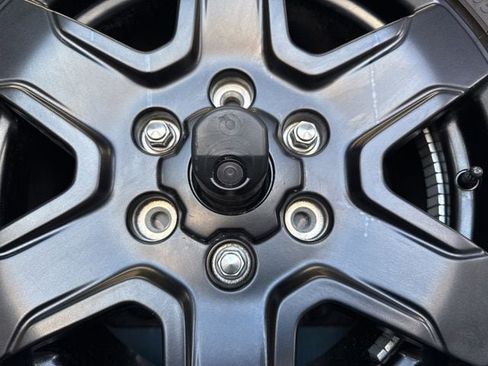 Used 2023 Ford Bronco Black Diamond AWD/4WD image 18