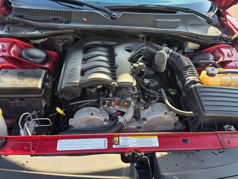 Used 2009 Dodge Challenger SE RWD image 14