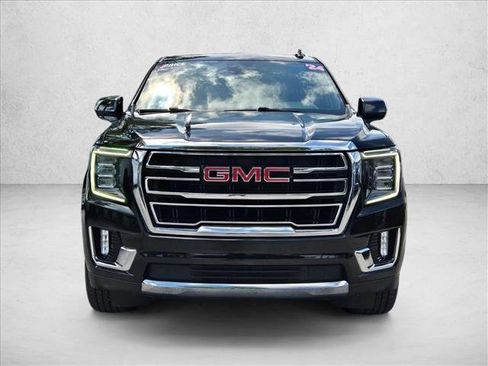 Used 2024 GMC Yukon SLT RWD image 2