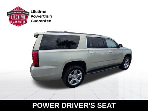 Used 2016 Chevrolet Suburban LT RWD image 8