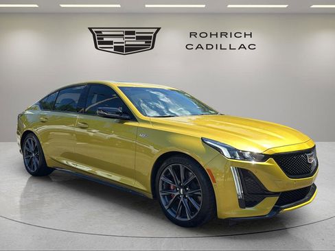 Used 2024 Cadillac CT5 V w/ Premium Package RWD image 4