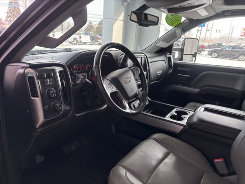 Used 2015 Chevrolet Silverado 2500 LTZ image 9
