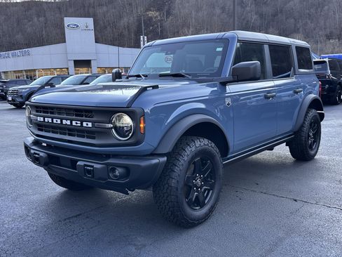 New 2025 Ford Bronco Big Bend w/ Black Diamond Package image 2
