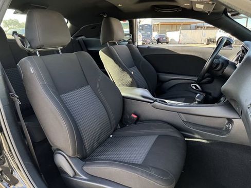 Used 2023 Dodge Challenger SXT RWD image 26