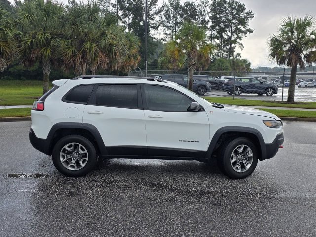 Used 2019 Jeep Cherokee Trailhawk AWD/4WD image 40