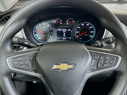 Used 2023 Chevrolet Equinox LS image 12