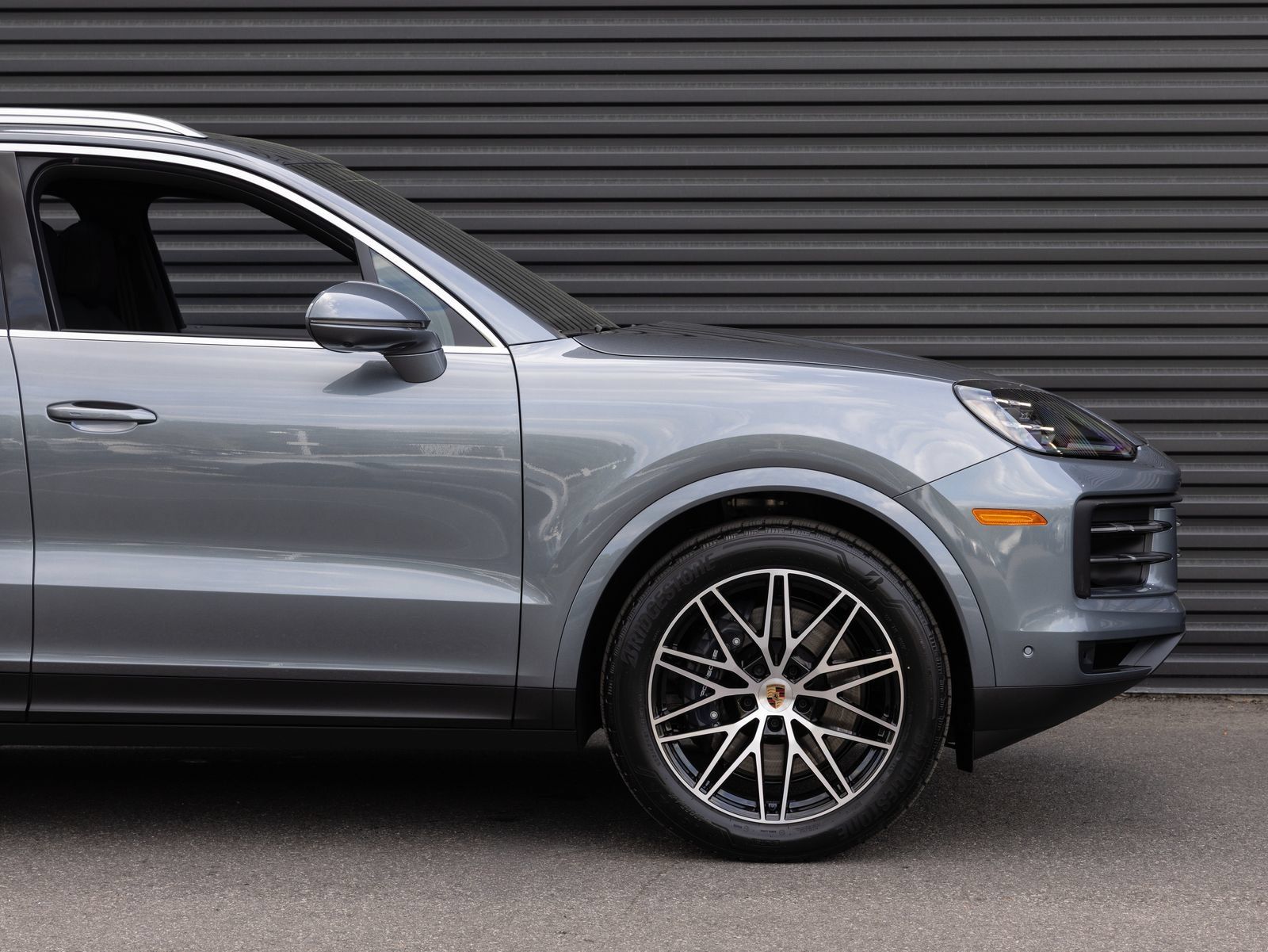Certified 2026 Porsche Cayenne AWD/4WD image 9