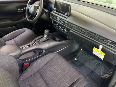 Used 2023 Honda HR-V LX image 32