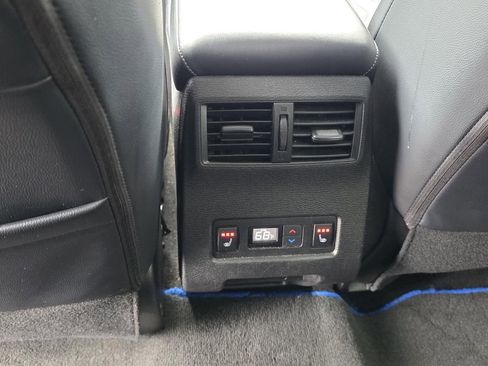 Used 2024 Mitsubishi Outlander SEL image 11