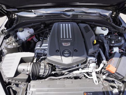 New 2025 Cadillac CT4 V image 7