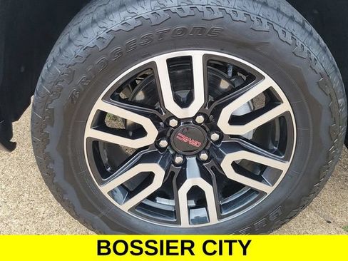 Certified 2024 GMC Sierra 1500 AT4 w/ Technology Package AWD/4WD image 34