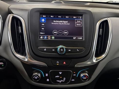 Used 2022 Chevrolet Equinox LS w/ LS Convenience Package FWD image 27