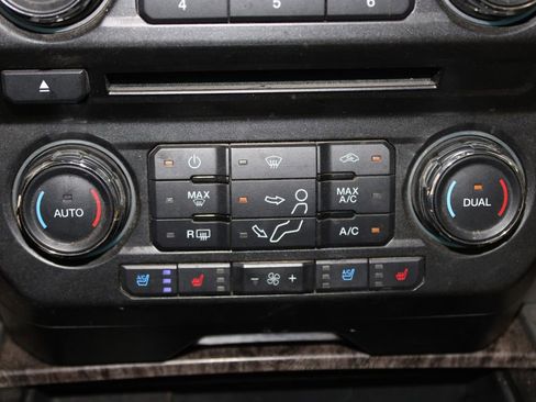 Used 2017 Ford F250 Lariat w/ Lariat Ultimate Package image 34