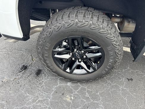 Used 2025 Chevrolet Silverado 1500 Custom Trail Boss image 18