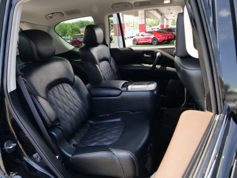Used 2023 Nissan Armada Platinum w/ Captain's Chairs Package RWD image 40
