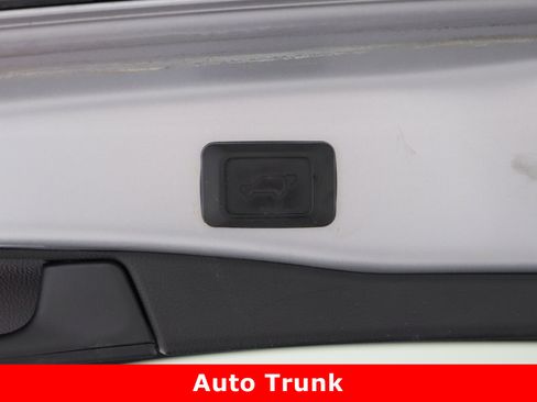 Certified 2022 Toyota RAV4 Limited image 35