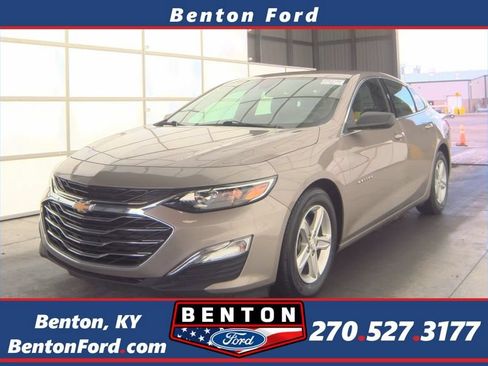 Used 2023 Chevrolet Malibu LS FWD image 1