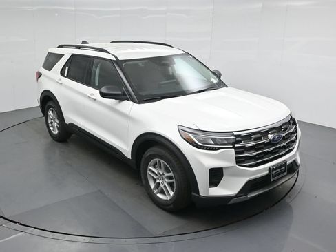 New 2026 Ford Explorer Active RWD image 36