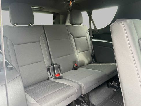 New 2026 Chevrolet Suburban LS RWD image 14