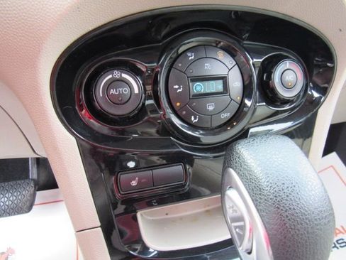 Used 2017 Ford Fiesta Titanium image 17