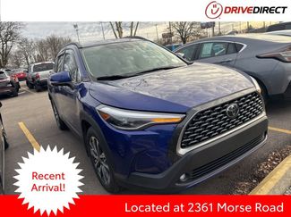 Used 2023 Toyota Corolla Cross XLE w/ Convenience Package video 1