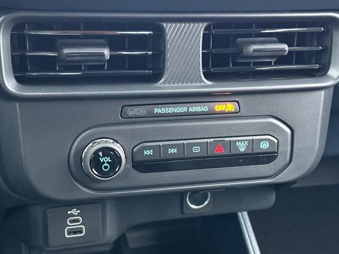 New 2026 Ford Maverick XL image 26