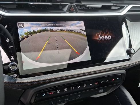 New 2026 Jeep Cherokee Limited AWD/4WD image 13