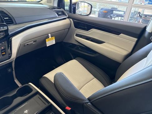 New 2026 Honda Odyssey Elite image 23