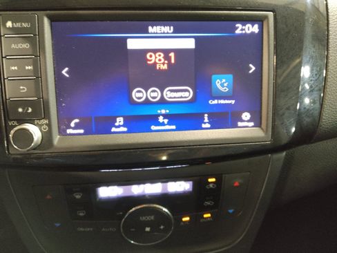 Used 2019 Nissan Sentra SV w/ Special Edition Package FWD image 25