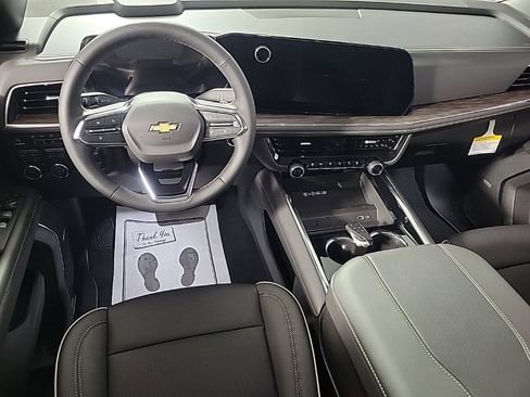 New 2026 Chevrolet Suburban Premier w/ Sun And Tow Package image 2