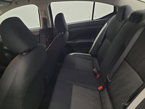 Used 2021 Nissan Versa SV FWD image 18