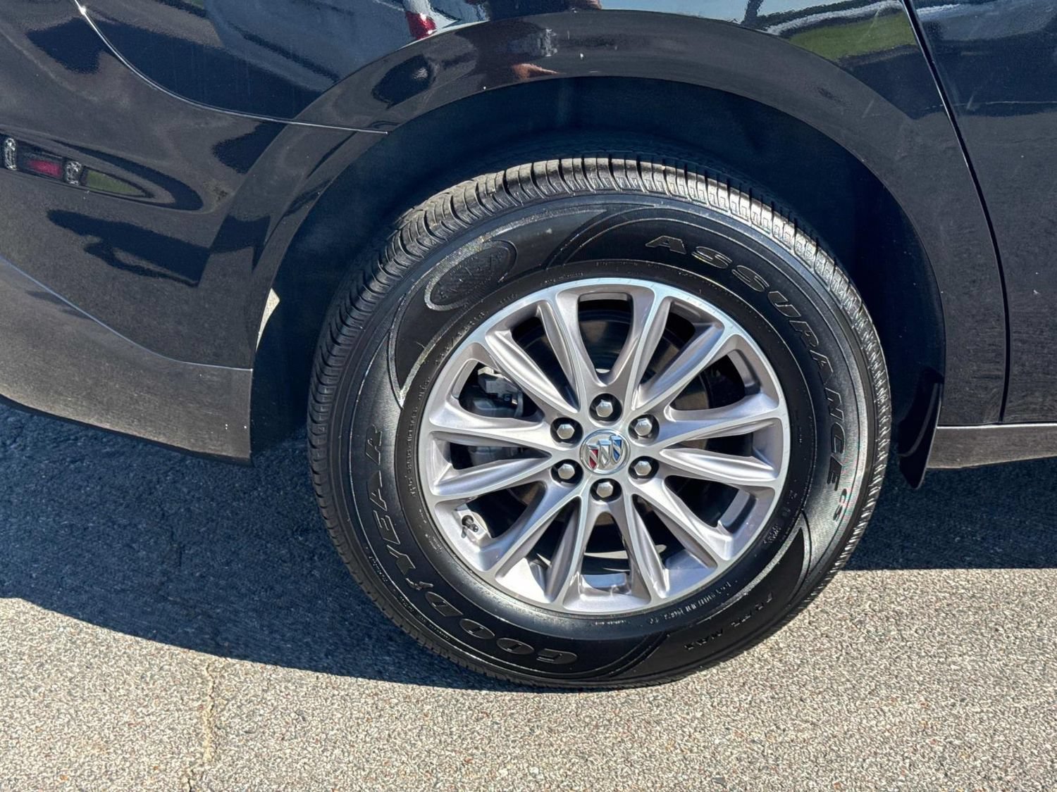 Used 2024 Buick Enclave Essence w/ Trailering Package, 5000 lbs. AWD/4WD image 14