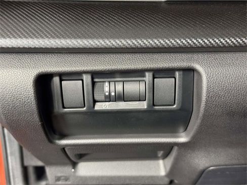 Used 2025 Subaru Crosstrek 2.5i Limited w/ Crosstrek Mirror Package image 19