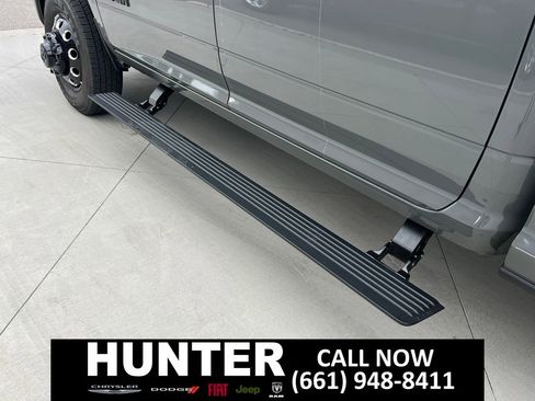 New 2026 RAM 3500 Laramie AWD/4WD image 23