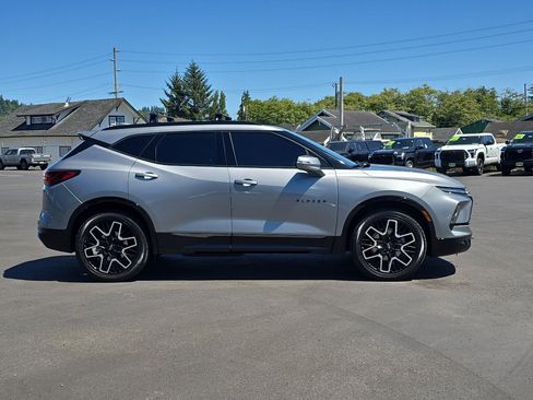 Certified 2023 Chevrolet Blazer RS w/ Driver Confidence II Package image 7
