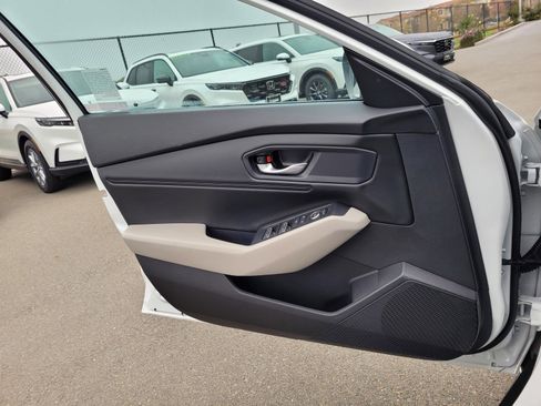 Certified 2024 Honda Accord EX image 15
