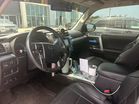 Used 2019 Toyota 4Runner SR5 AWD/4WD image 13