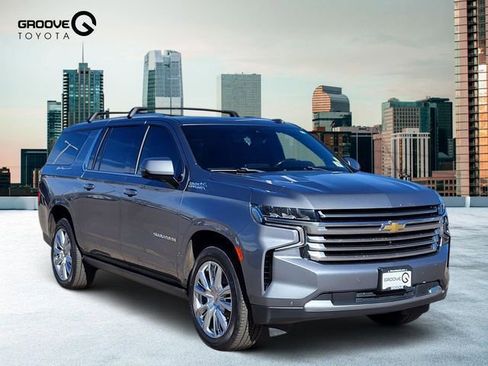Used 2021 Chevrolet Suburban High Country image 9