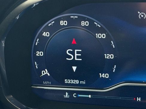 Used 2024 Chevrolet Tahoe LT image 35